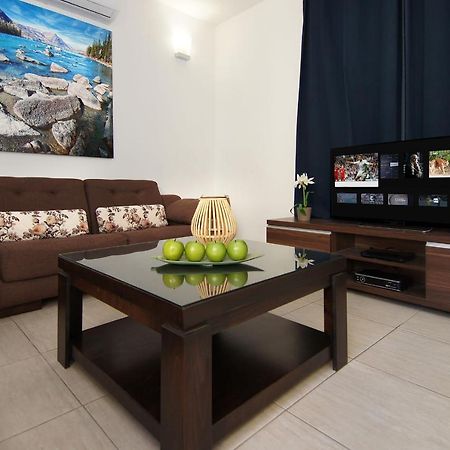Villa Ingrid Agia Napa Buitenkant foto